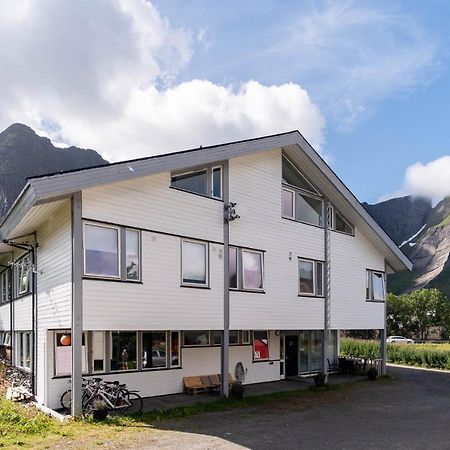 Reine Basecamp - Apartments & Rooms Exterior photo