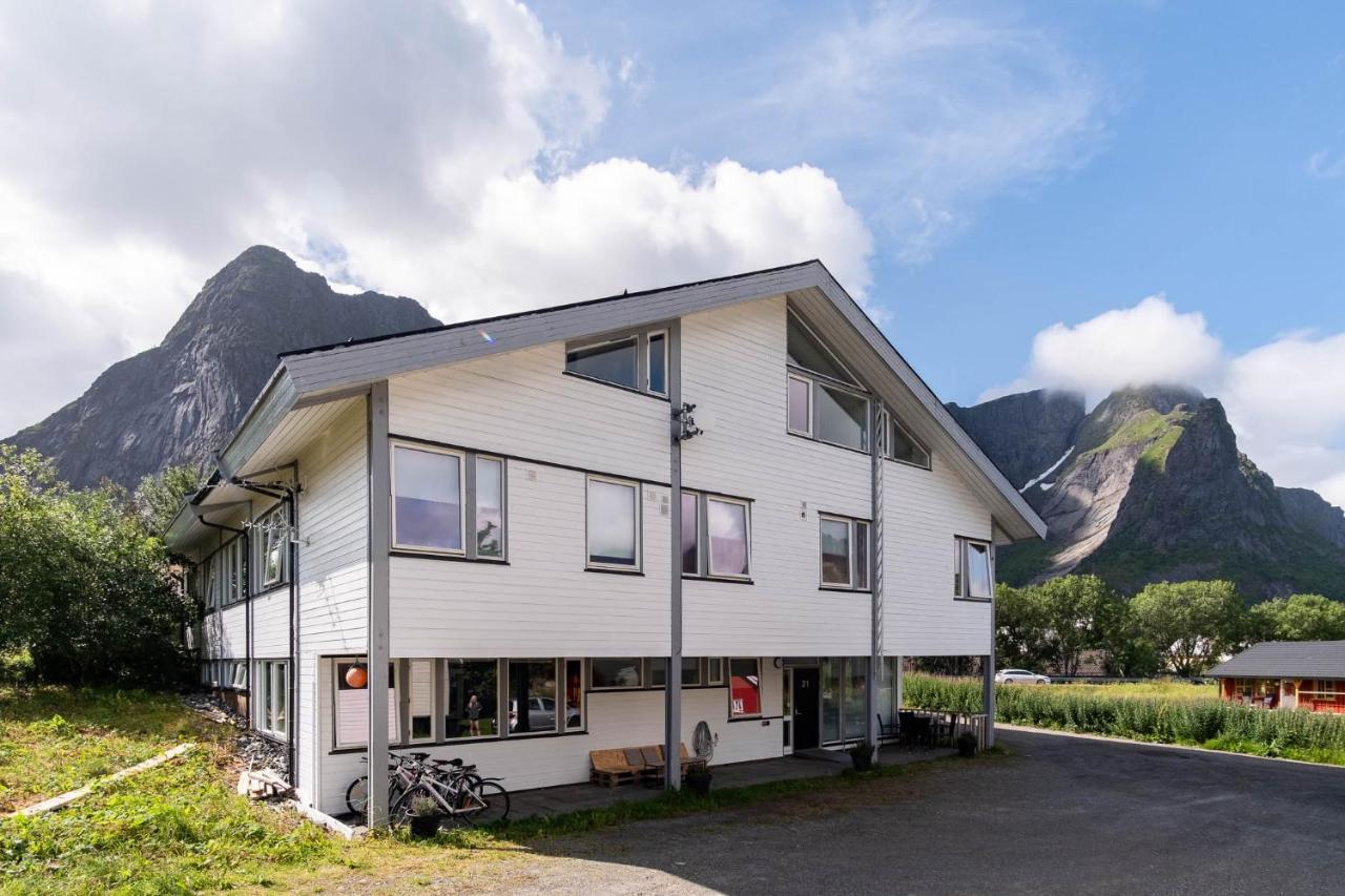 Reine Basecamp - Apartments & Rooms Exterior photo